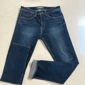 Revtown Slim Taper Jeans in Índigo (31x32)